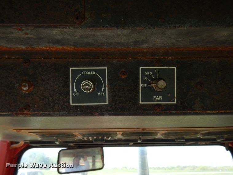 image for item DK0353 International F1586  tractor