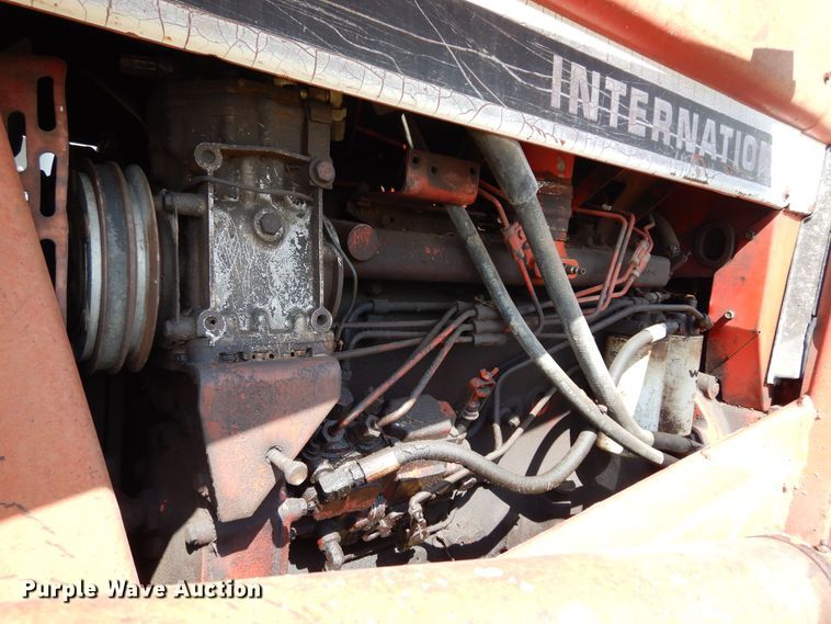 image for item DK0353 International F1586  tractor