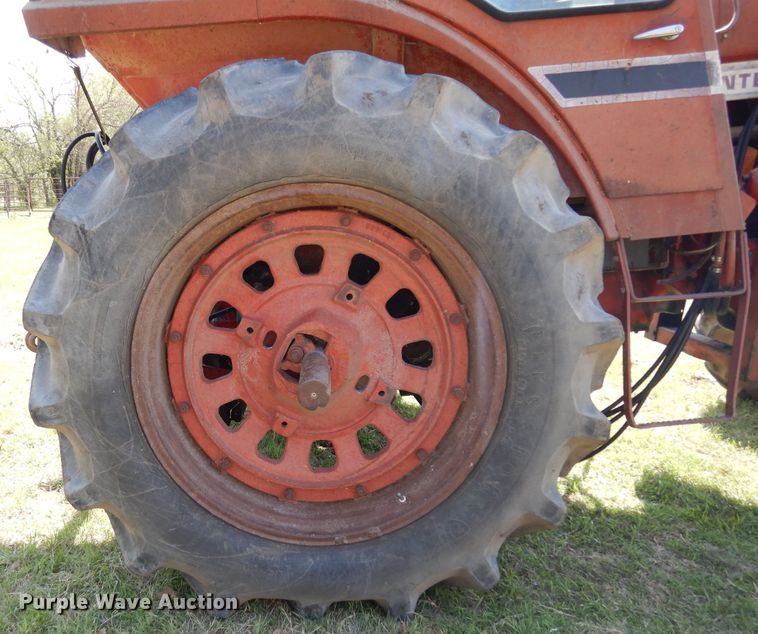 image for item DK0353 International F1586  tractor