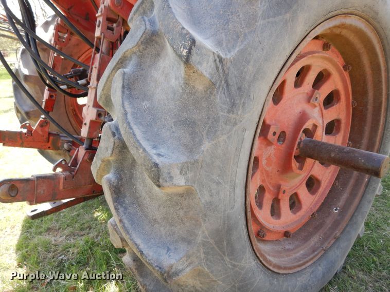 image for item DK0353 International F1586  tractor