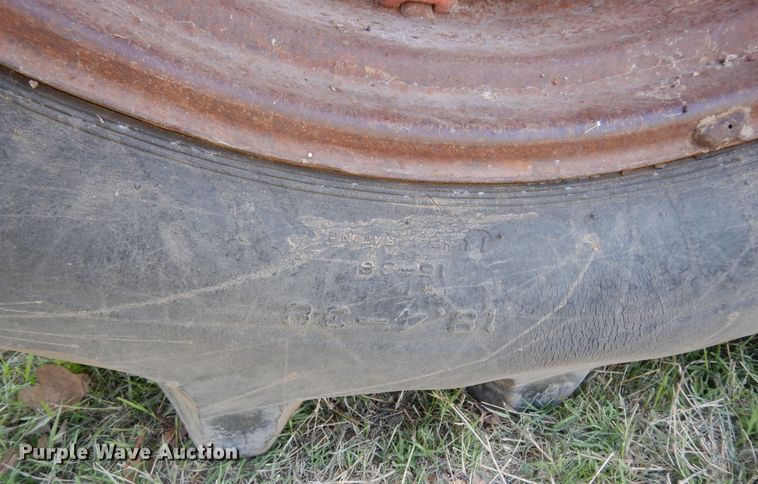 image for item DK0353 International F1586  tractor