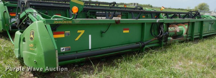 image for item DK0356 John Deere 635R  draper head