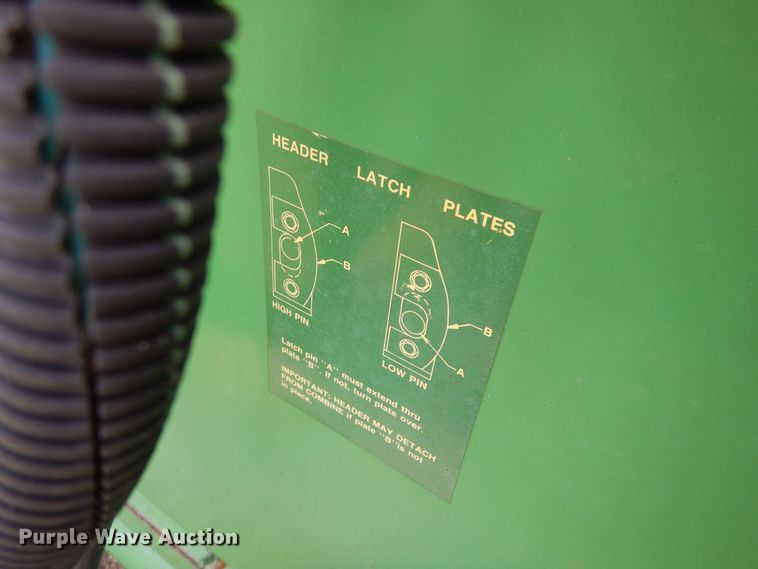 image for item DK0356 John Deere 635R  draper head