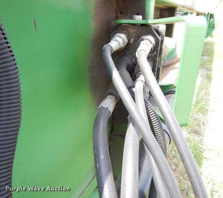 image for item DK0356 John Deere 635R  draper head