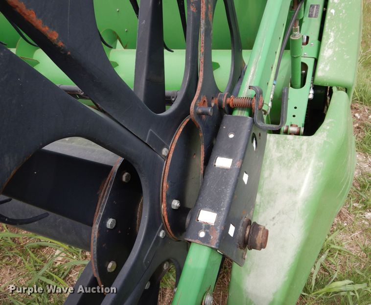 image for item DK0356 John Deere 635R  draper head
