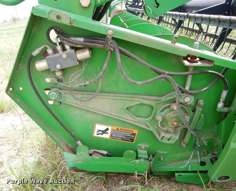 image for item DK0356 John Deere 635R  draper head