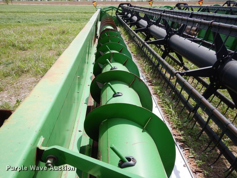 image for item DK0356 John Deere 635R  draper head