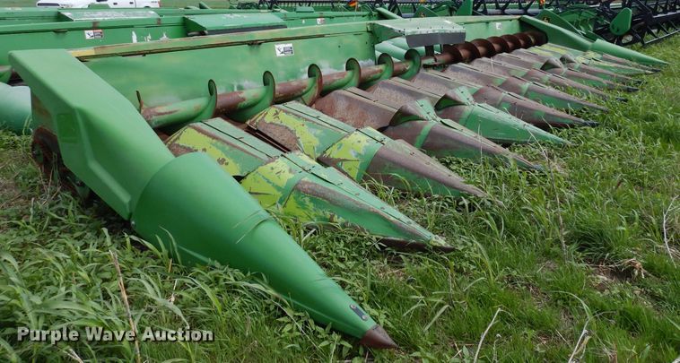 image for item DK0357 John Deere  corn head