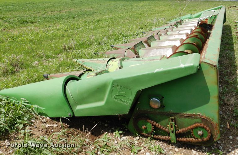 image for item DK0357 John Deere  corn head