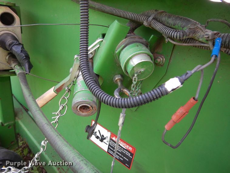 image for item DK0357 John Deere  corn head