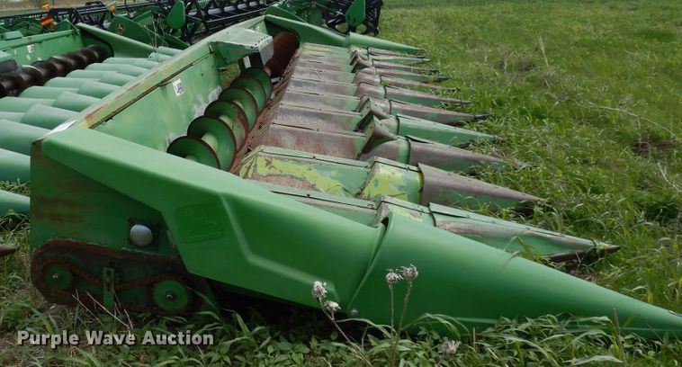 image for item DK0357 John Deere  corn head