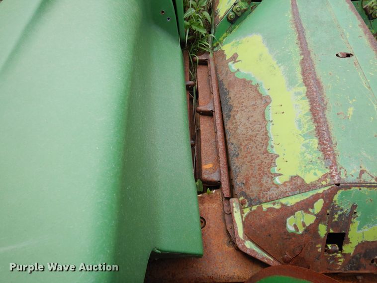 image for item DK0357 John Deere  corn head