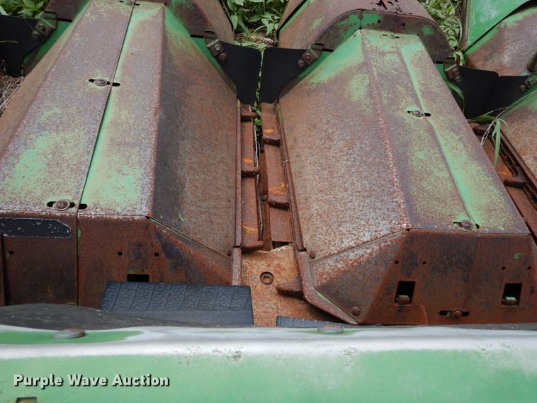 image for item DK0357 John Deere  corn head