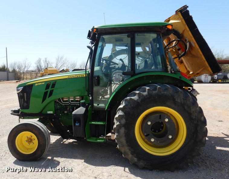 image for item DK0800 2011 John Deere 5085M  tractor