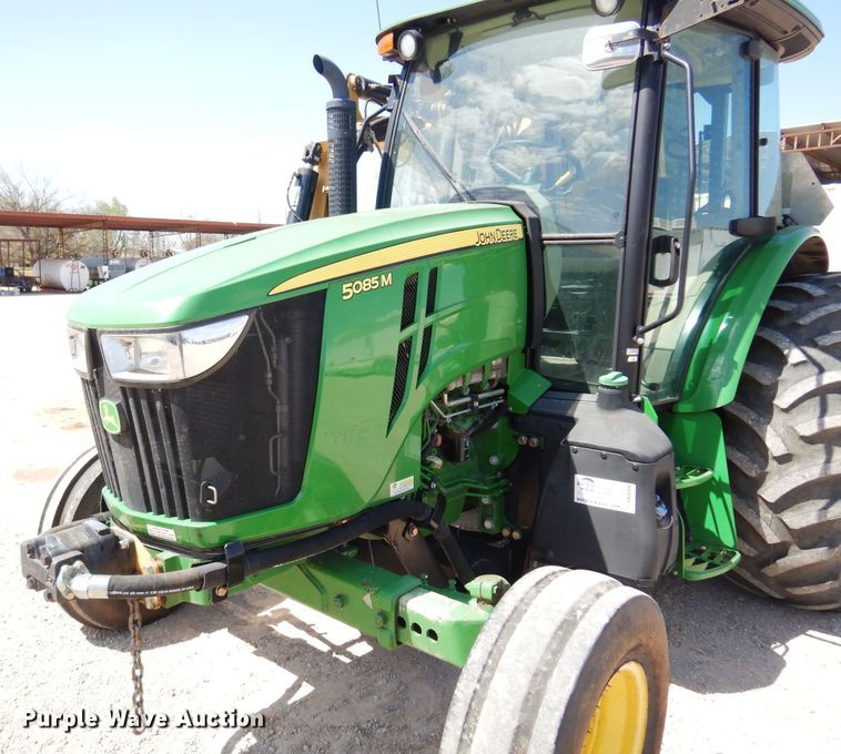 image for item DK0800 2011 John Deere 5085M  tractor