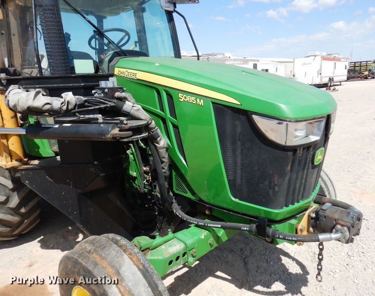 image for item DK0800 2011 John Deere 5085M  tractor