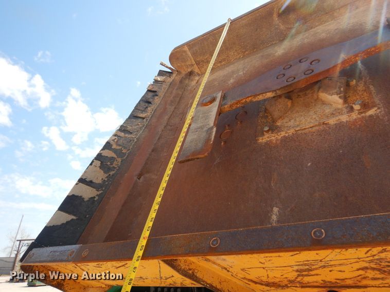 image for item DK0800 2011 John Deere 5085M  tractor