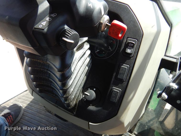 image for item DK0800 2011 John Deere 5085M  tractor