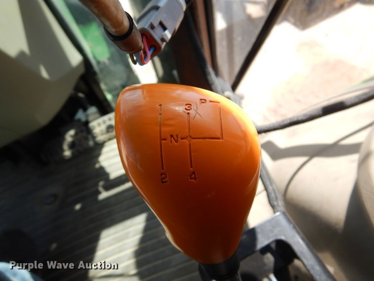 image for item DK0800 2011 John Deere 5085M  tractor