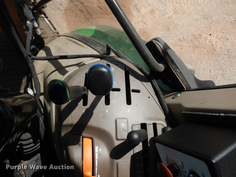 image for item DK0800 2011 John Deere 5085M  tractor