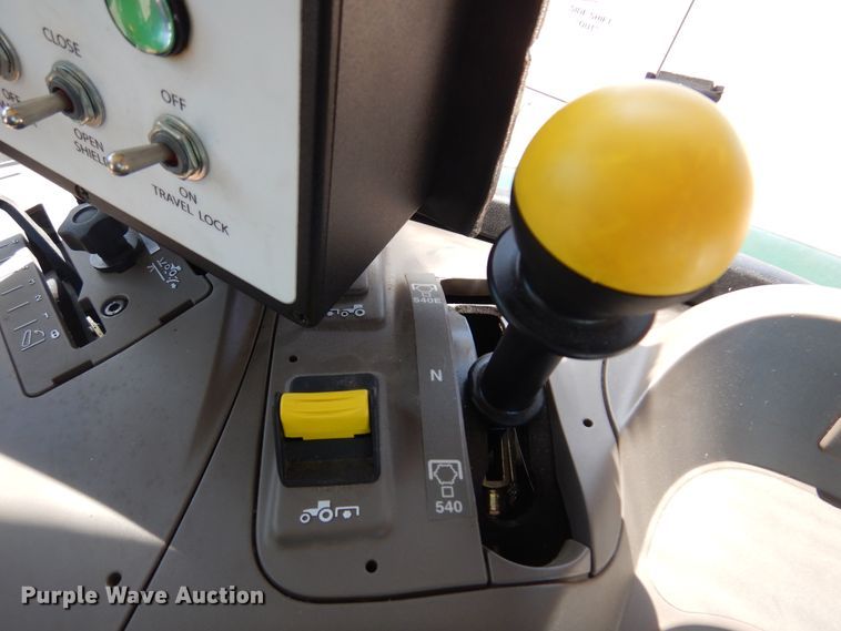 image for item DK0800 2011 John Deere 5085M  tractor