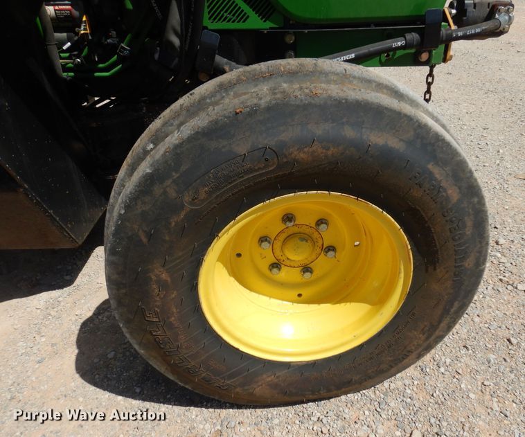 image for item DK0800 2011 John Deere 5085M  tractor