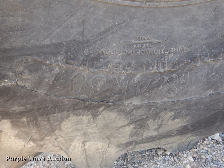 image for item DK0800 2011 John Deere 5085M  tractor