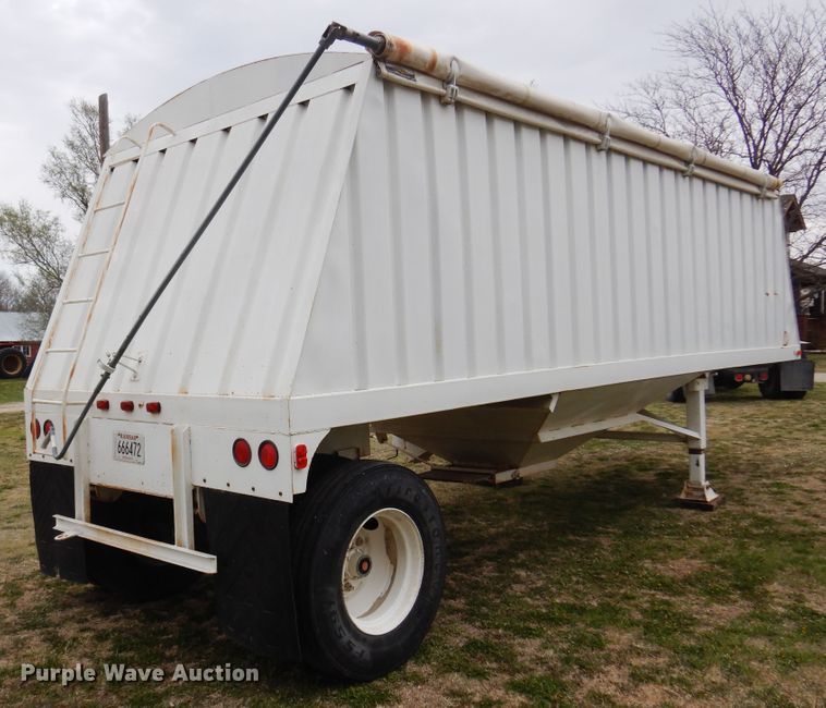 image for item DK0818 1993 Fab-tech  grain trailer