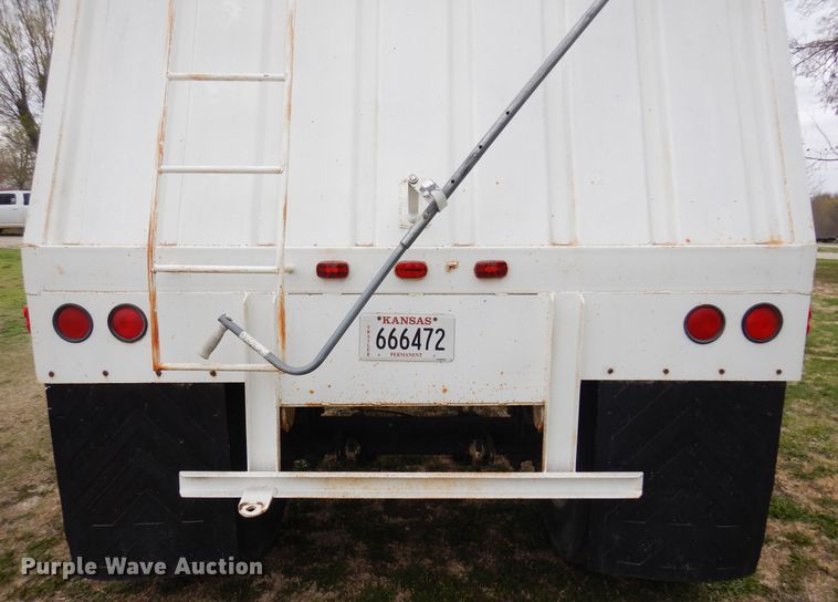 image for item DK0818 1993 Fab-tech  grain trailer
