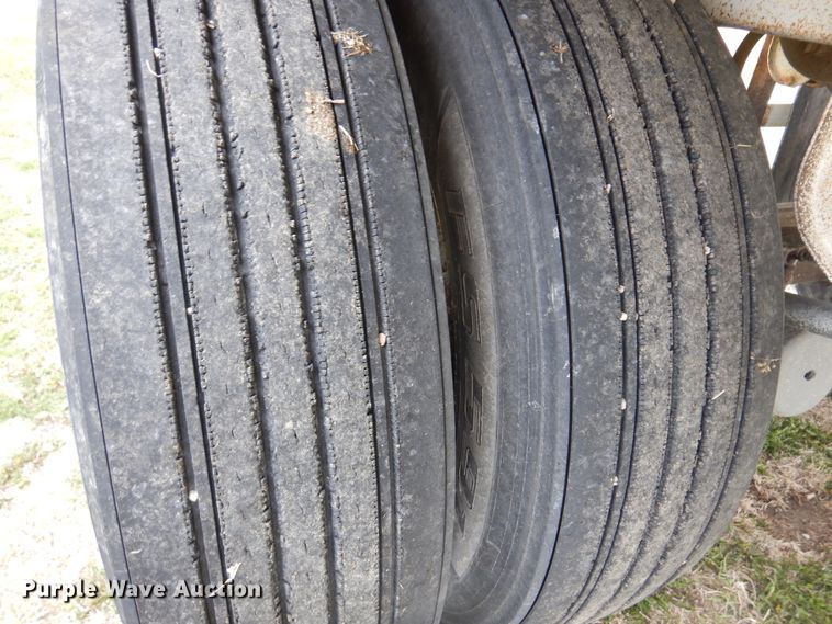 image for item DK0818 1993 Fab-tech  grain trailer