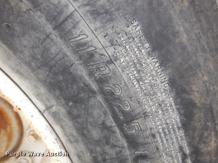 image for item DK0818 1993 Fab-tech  grain trailer