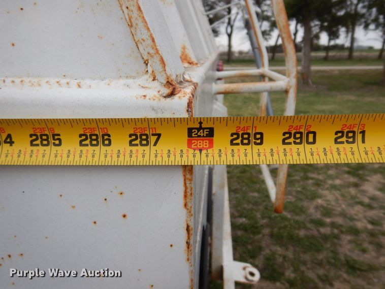 image for item DK0818 1993 Fab-tech  grain trailer