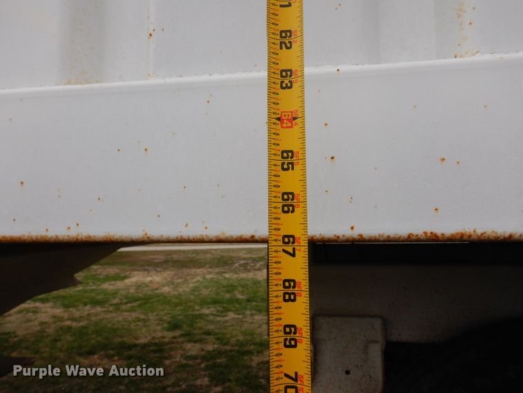 image for item DK0818 1993 Fab-tech  grain trailer