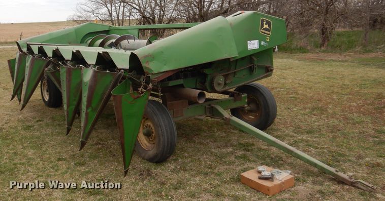 image for item DK0822 John Deere 653  all-crop head
