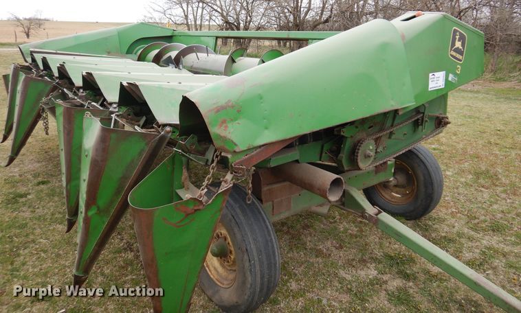 image for item DK0822 John Deere 653  all-crop head