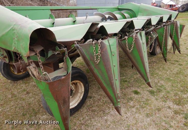 image for item DK0822 John Deere 653  all-crop head