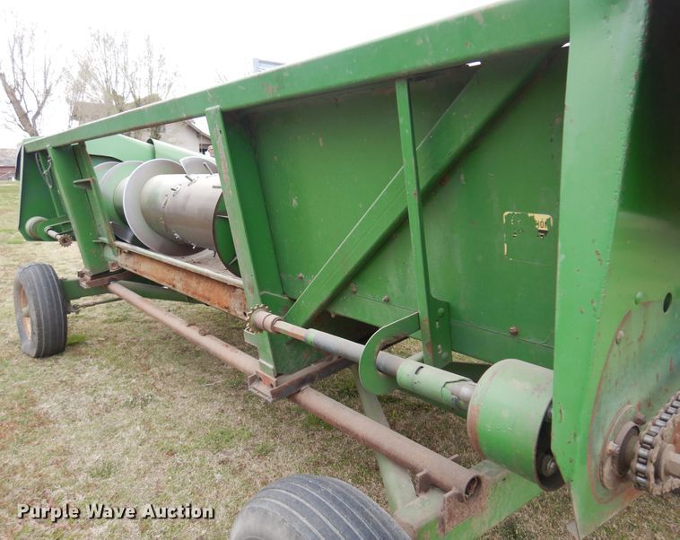 image for item DK0822 John Deere 653  all-crop head