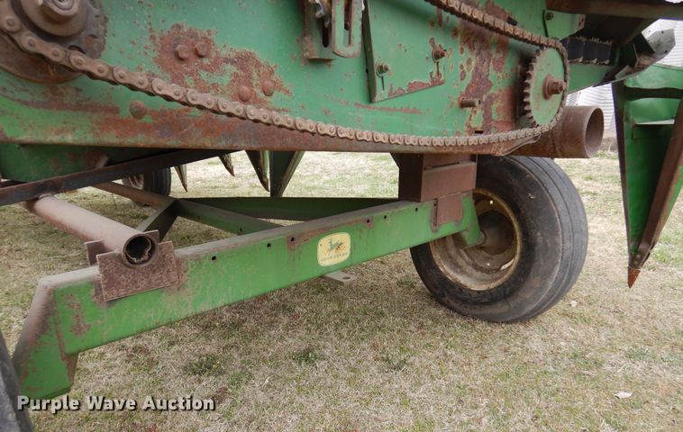 image for item DK0822 John Deere 653  all-crop head