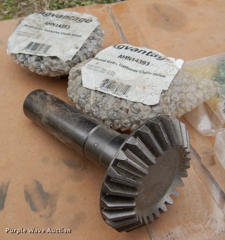 image for item DK0822 John Deere 653  all-crop head