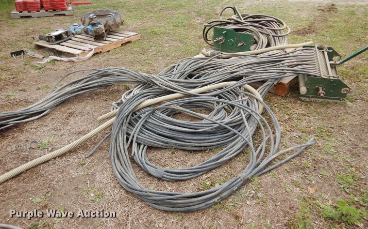 image for item DK0823 CDS 16B  squeeze pump