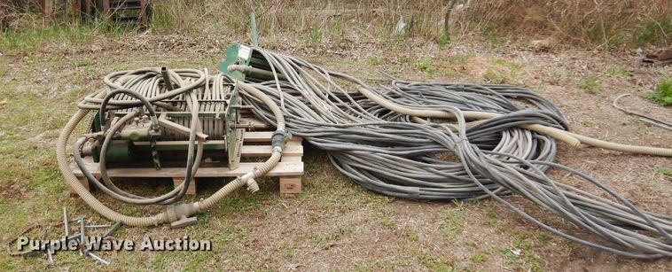 image for item DK0823 CDS 16B  squeeze pump