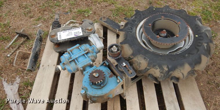 image for item DK0824 John Blue LM4455  ground drive meter pump