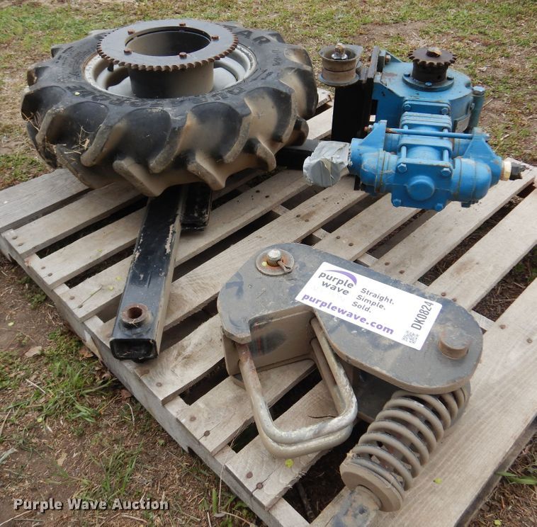 image for item DK0824 John Blue LM4455  ground drive meter pump