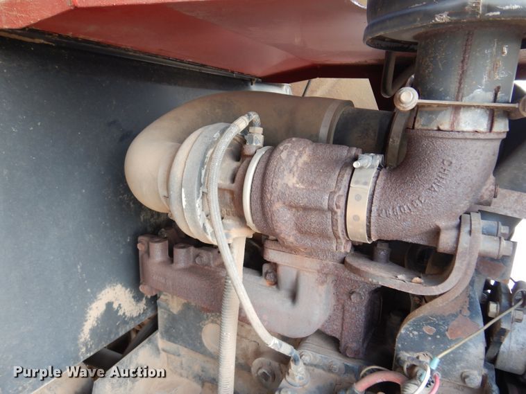 image for item DK0836 2002 MacDon 9352  windrower