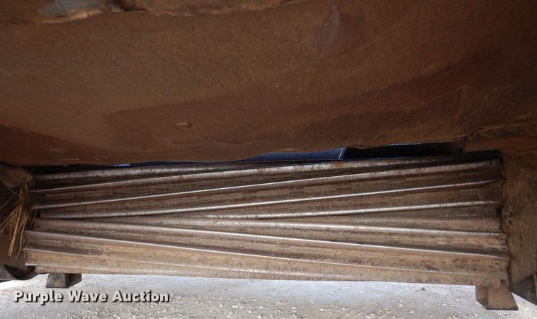 image for item DK0836 2002 MacDon 9352  windrower