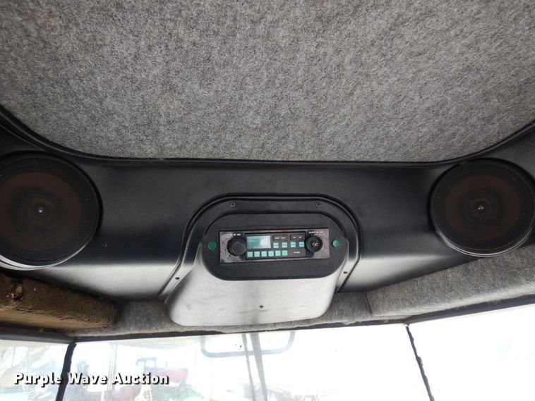 image for item DK0836 2002 MacDon 9352  windrower