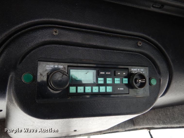 image for item DK0836 2002 MacDon 9352  windrower