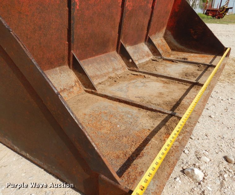 image for item DK0839 2009 Case IH Maxxum 125  MFWD tractor