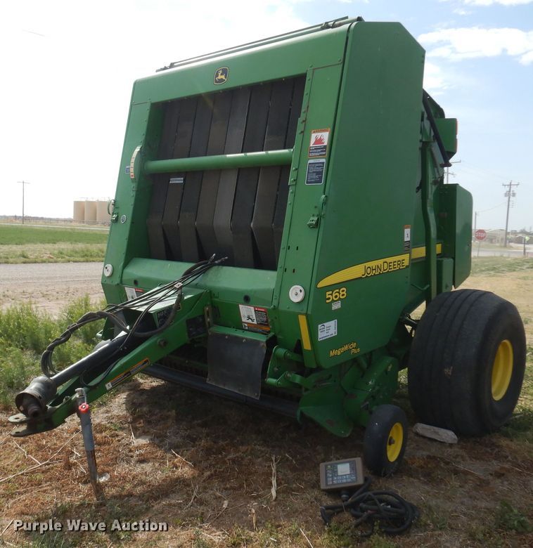 image for item DK0840 2007 John Deere 568  round baler