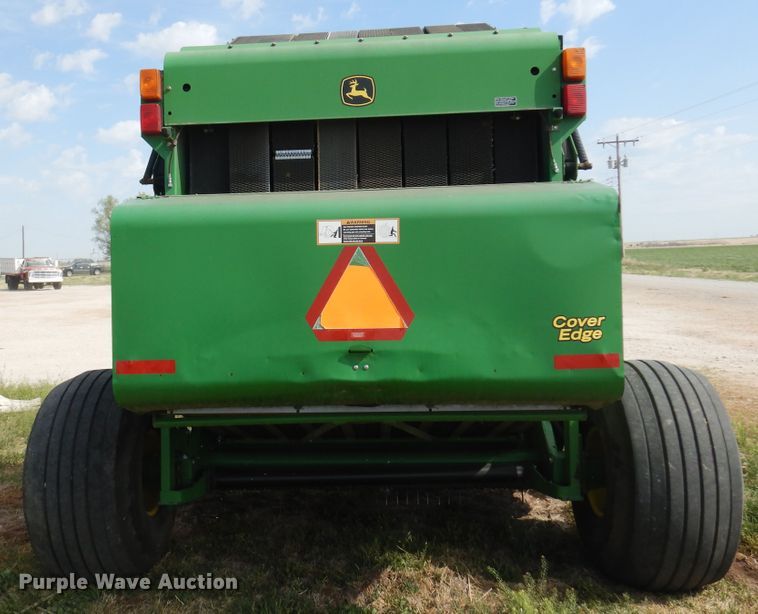 image for item DK0840 2007 John Deere 568  round baler